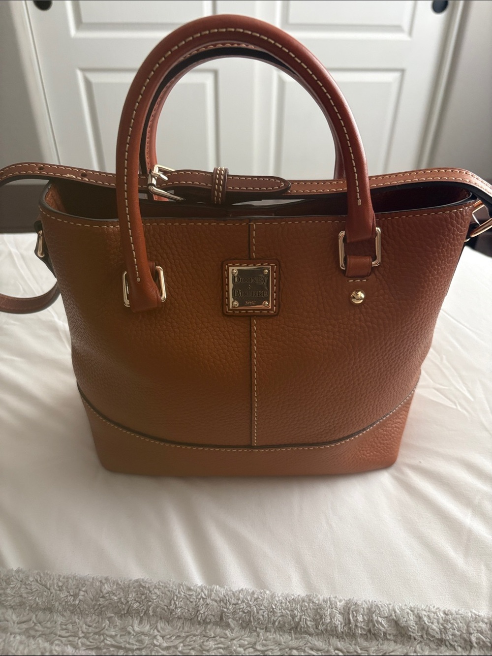 Dooney and bourke small tote